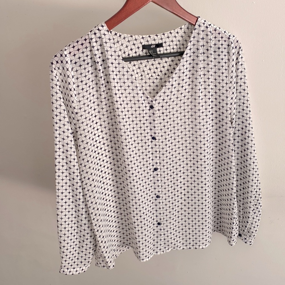 H&M. Blue and white pattern, long sleeve flow shirt. Size 6